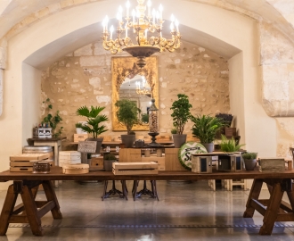 Chateau d'estoublon et bistrot mogador restaurant hôtellerie mobilier professionnel 9