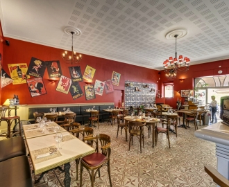 Café de la poste restaurant hôtellerie mobilier professionnel - CHR - mobilier coulomb