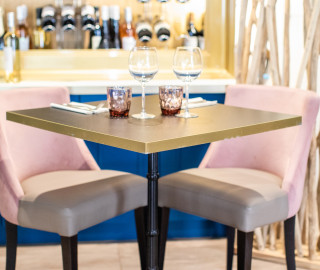 Brasserie le saint pierre - MOBILIER COULOMB - CHR - Mobilier professionnel