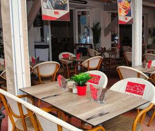 Le rouget - mobilier coulomb - mobilier professionnel - CHR