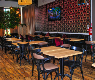 Chez etienne - restaurant - hôtellerie -  mobilier professionnel - CHR - mobilier coulomb